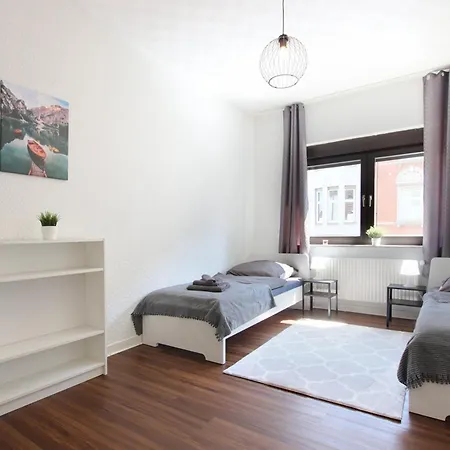 Feel Good And Rest Well - For Workers And Tourists 1-4 Person - Wifi - Smart Tv - Garden Apartman